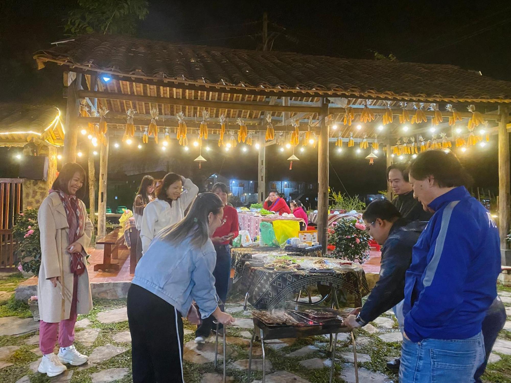 Lan Rung Homestay Lung Nieo Exteriér fotografie