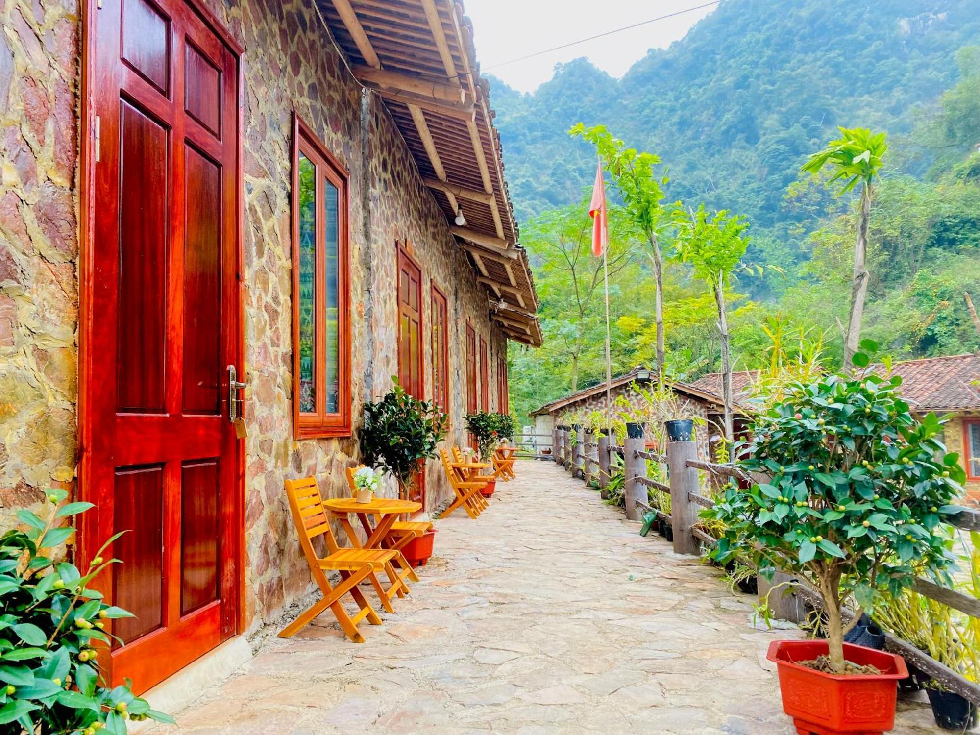 Lan Rung Homestay Lung Nieo Exteriér fotografie
