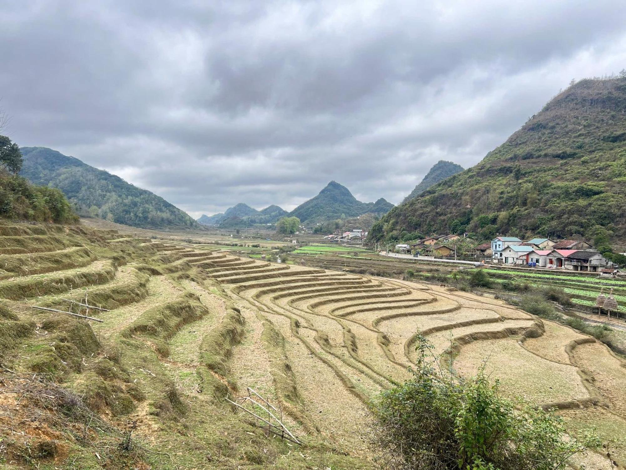Lan Rung Homestay Lung Nieo Exteriér fotografie